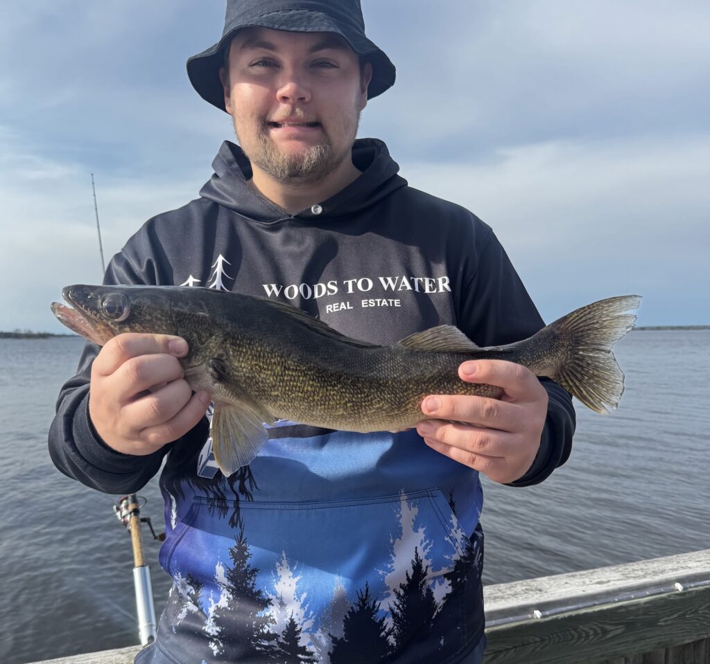 Lake Kabetogama walleye fishing from shore